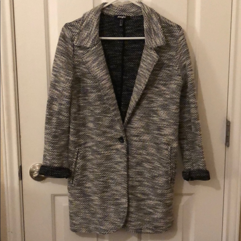 Gorgeous thin blazer like jacket/cover up
